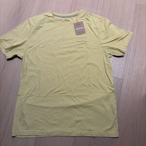 Patagonia Men's Yellow T-Shirt medium